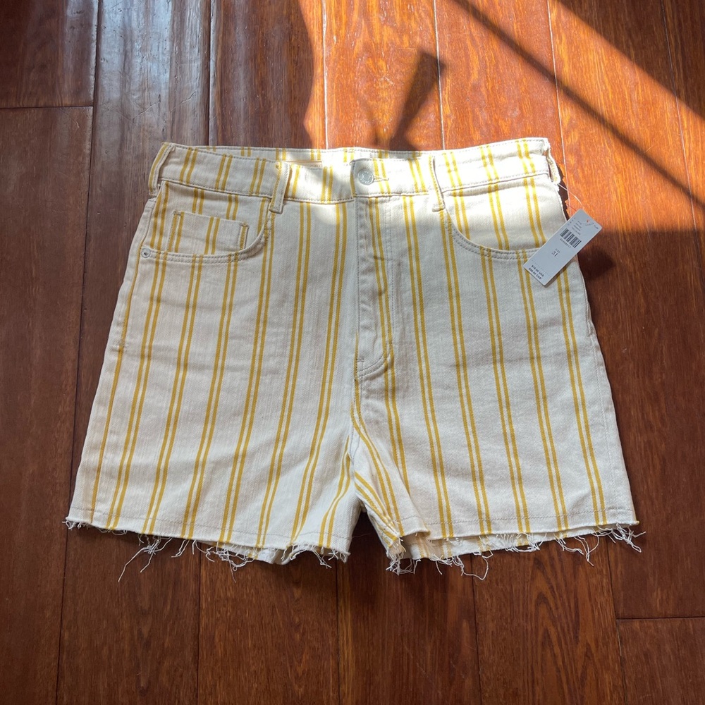 NWT Pilcro Shorts